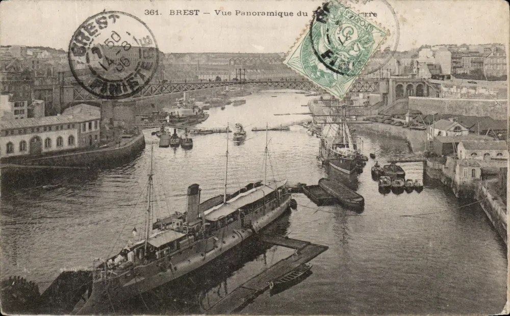 BREST — Panoramablick auf den Hafen — Ansichtskarte Nr. 361 - Vorderseite