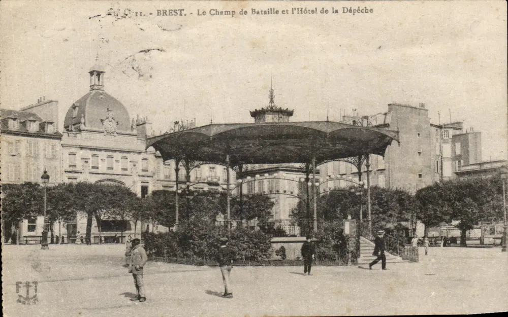 Brest - Das Schlachtfeld und das Hotel de la Dépêche - Vorderseite