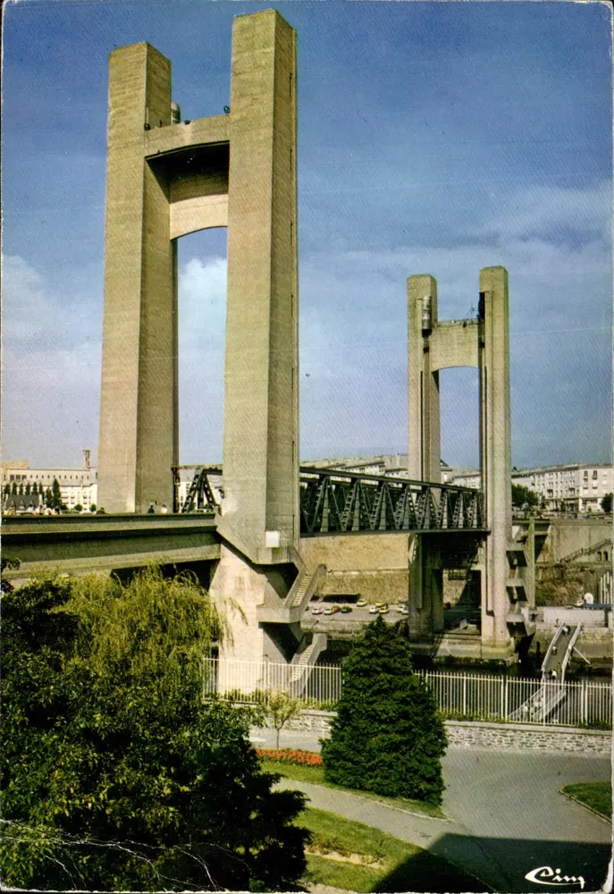 Brest (Nord-Finistère) — O Ponte Levant de Recouvrance — editor Combier Imprimeur Macon - Frente