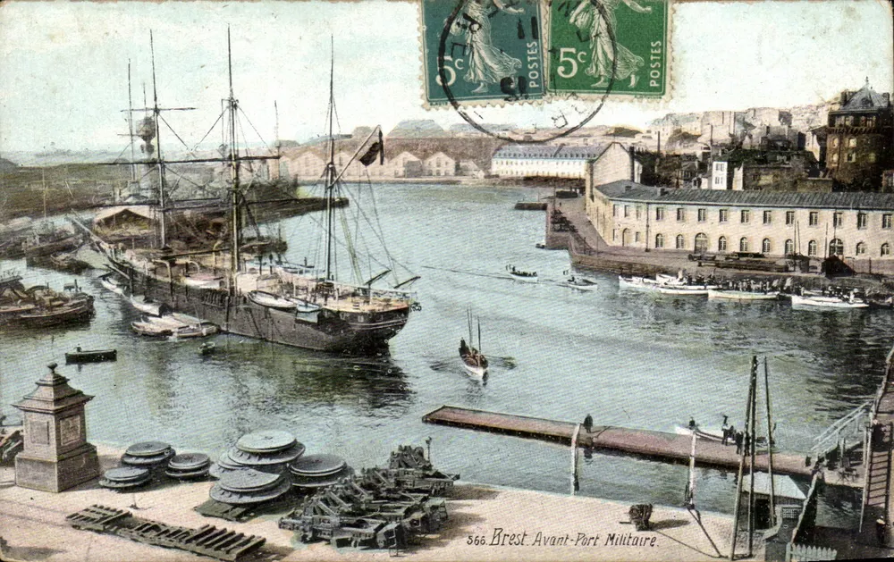 Brest - Porto Militar — editor desconhecido, n° 566 - Frente
