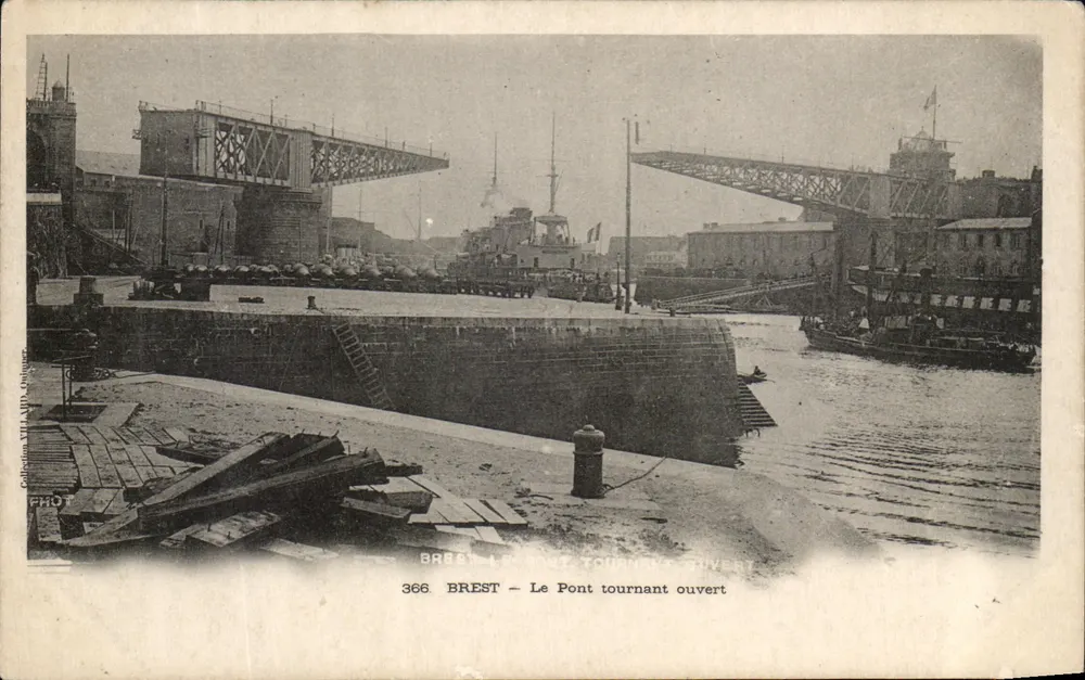 Brest — O Ponte Giratório Aberto — Editor Vilhain, n° 366 - Frente