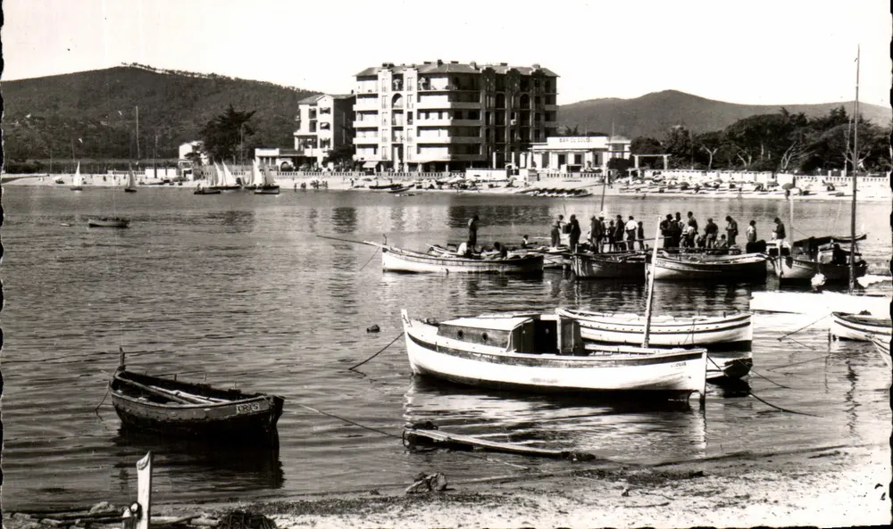 Le Lavandou (Var) — Le Port — Edições Pissot, Nier - Frente