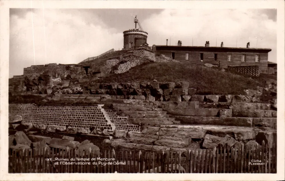 Ruinen des Tempels Merkurs und des Observatoriums von Puy-de-Dôme — Cliché Plazanet, Nr. 137 - Vorderseite