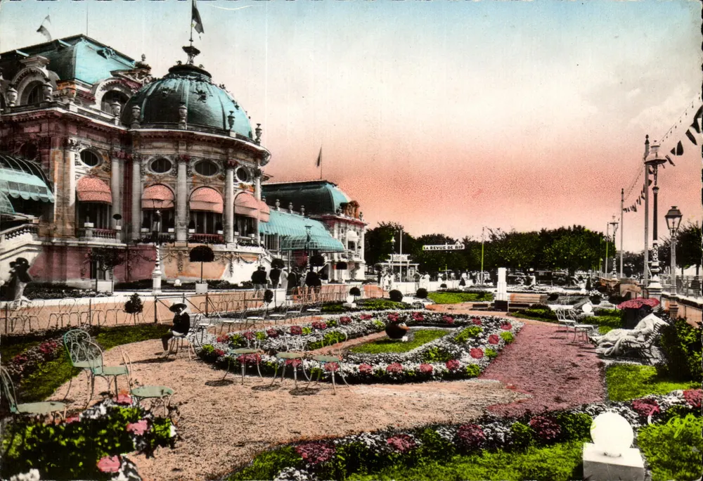 Royan - Das Municipale Casino und die Gärten — Verlag REAL-PHOTO, Nr. 46 - Vorderseite