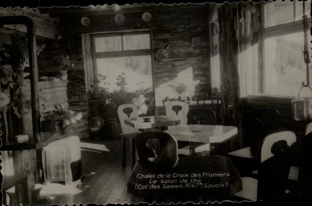 Chalet de la Croix des Frumiers — Der Teezimmer — Col des Saisies, 1647m, Savoie - Vorderseite
