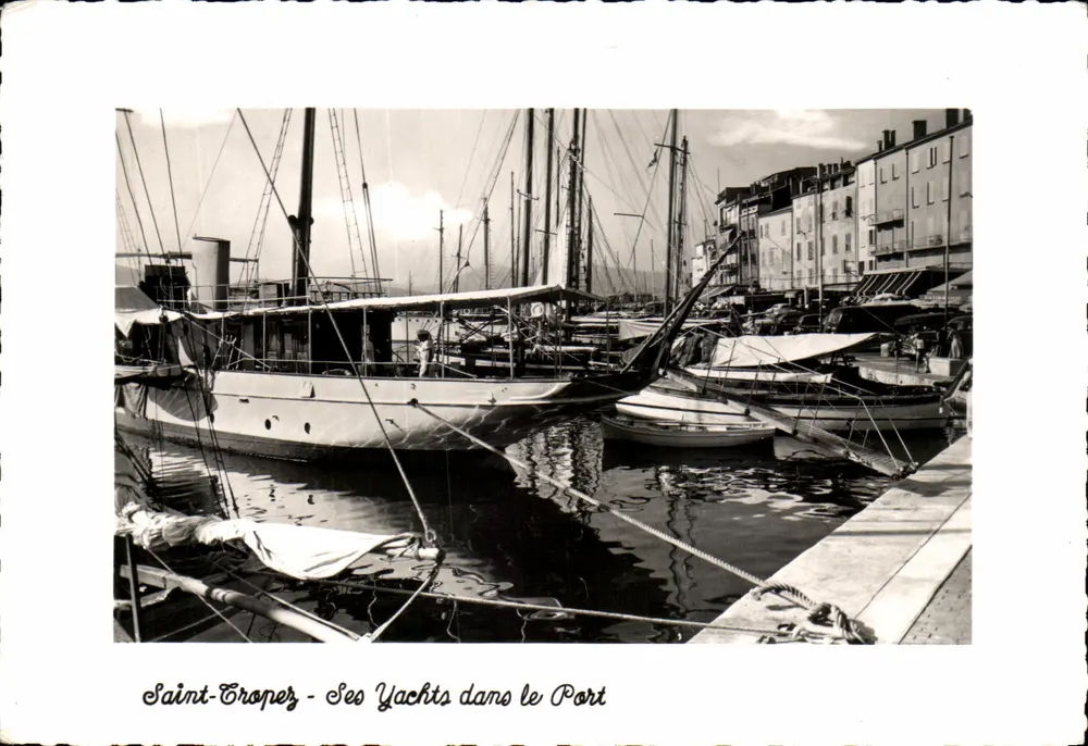 Saint-Tropez - Seine Yachten im Hafen — Société filiales de France, Verlag - Vorderseite