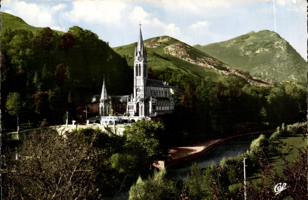 Lourdes — A Basílica e o Gave — Bromocolor - Frente