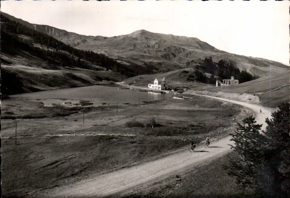 Col de Vars (B.A.) — O Refúgio e o Lago — Edições Brun, Guillestre - Frente