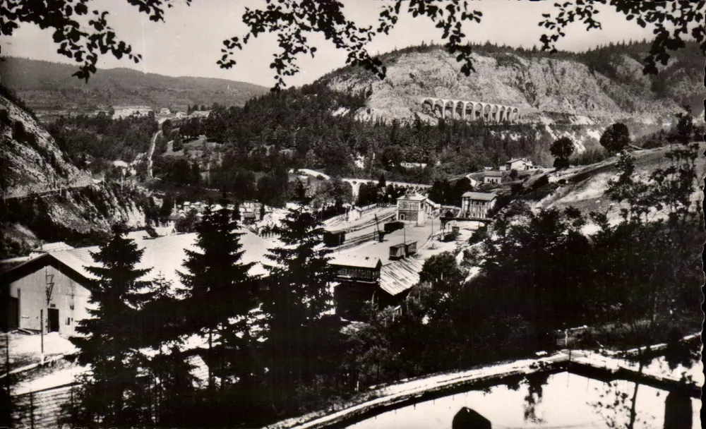 Morez (Jura) — Panoramablick — Verlag Allary, Nr. 12 - Vorderseite