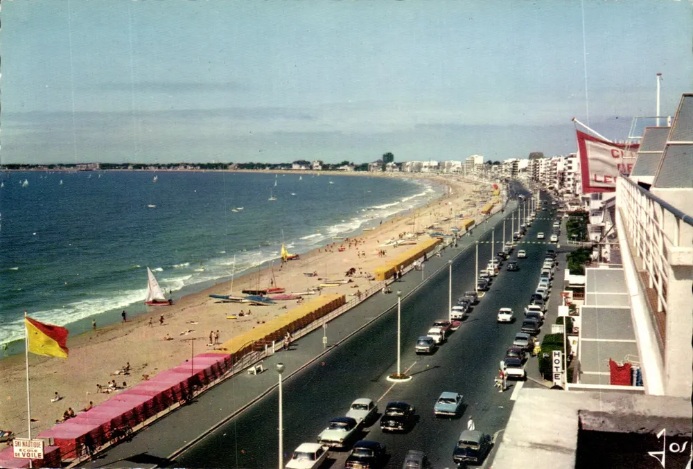 La Baule (L.A.) — Der Aufschüttung und die Strand — Éditions d'art JOS - Vorderseite