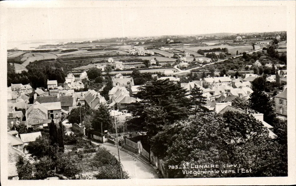 Saint-Lunaire (Loire-Atlantique) — Ogólny widok na wschód — Wydawnictwo Lamandé - Awers