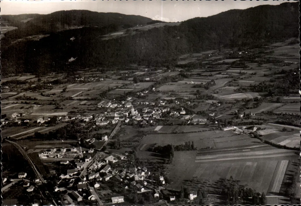 Bon-Saint-Didier — vista aérea — J. Cellard - Frente