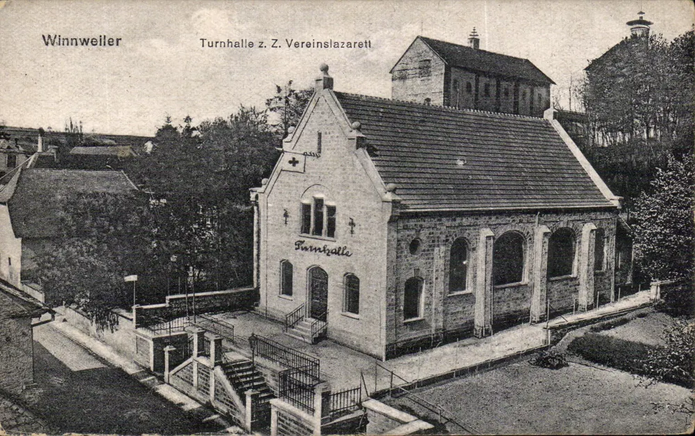 Winnweiler — Turnhalle z. Z. Vereinslazarett — Verlag unbekannt, Seriennummer nicht sichtbar - Vorderseite