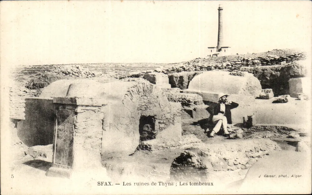 Sfax — Die Ruinen von Thyna ; Die Grabmale — J. Geiser, phot. Algar. - Vorderseite