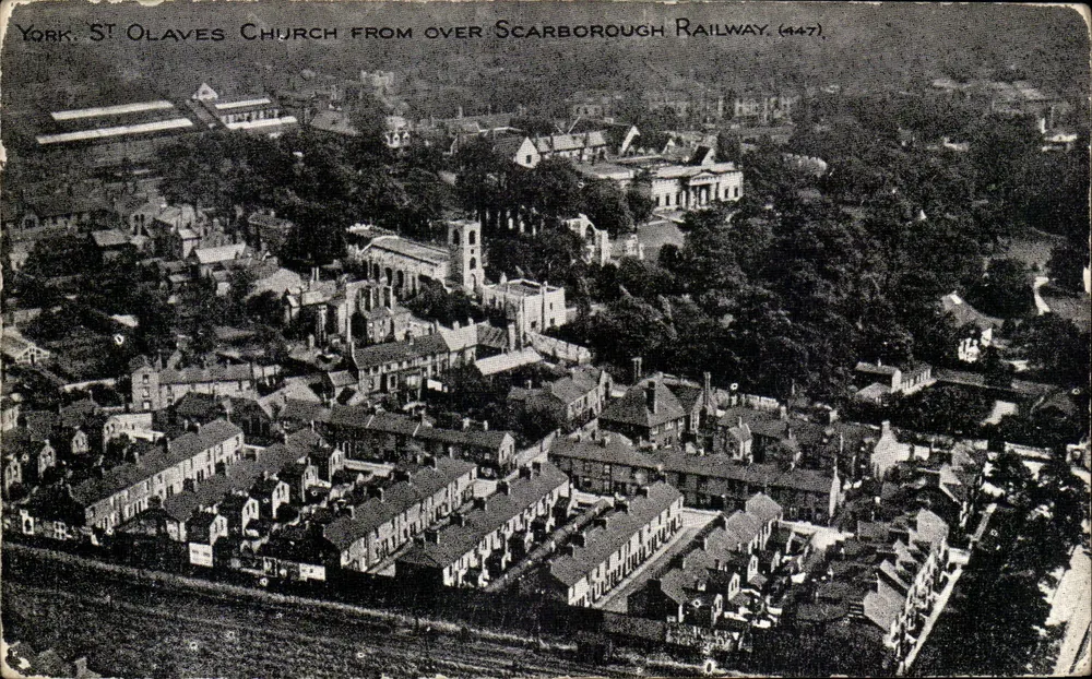 York. ST OLAVES CHURCH FROM OVER SCARBOROUGH RAILWAY — (4447). - Vorderseite