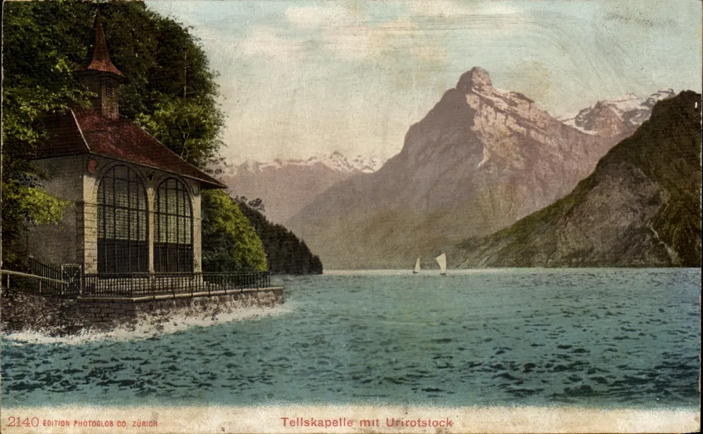 Tellskapelle mit Urirotstock — widok jeziora z kaplicą i góra — Wydawnictwo Photoglob Co. Zürich, nr 2140 - Awers