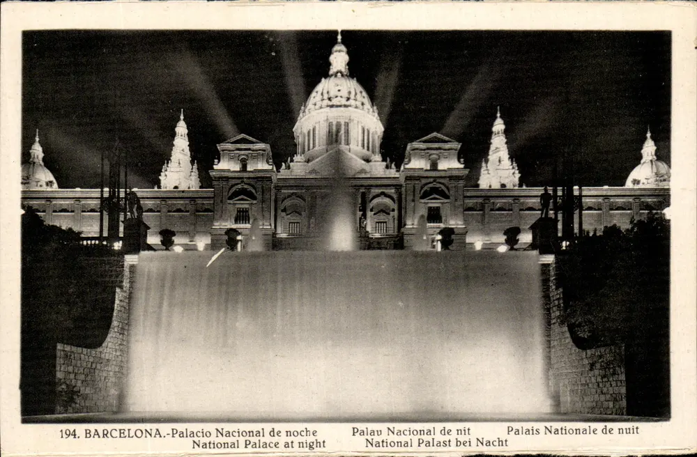 Palácio Nacional de noite — Barcelona — Fotografia Roisin n°194 - Frente