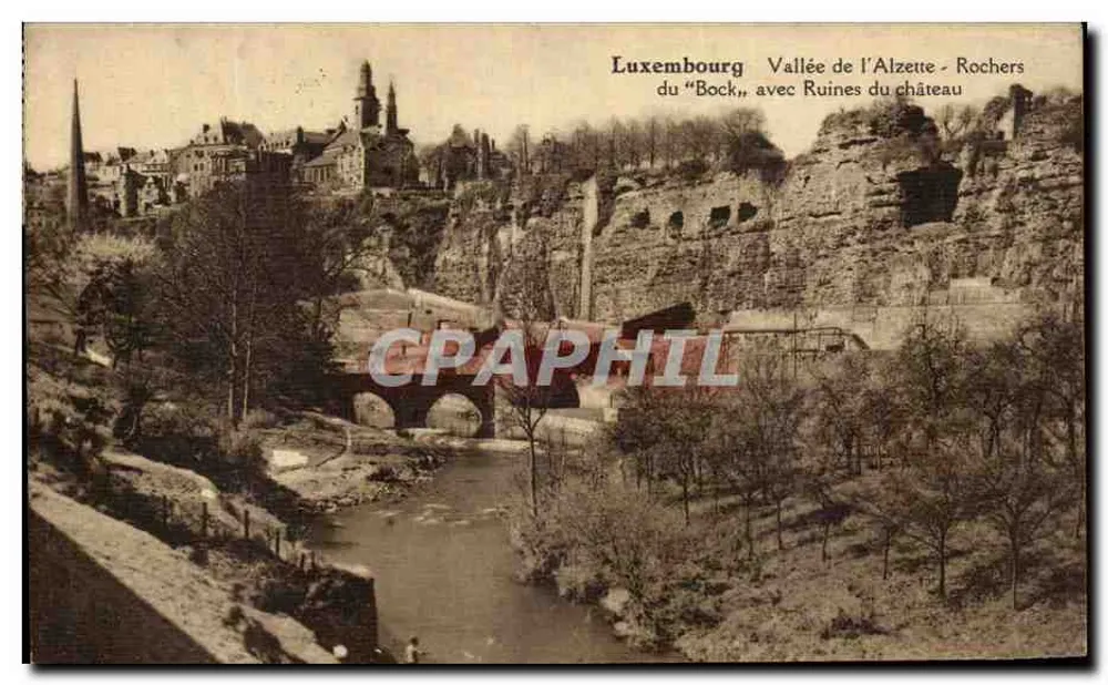 Luxemburg - Tal der Alzette - Bockfelsen mit Ruinen eines Schlosses - Vorderseite
