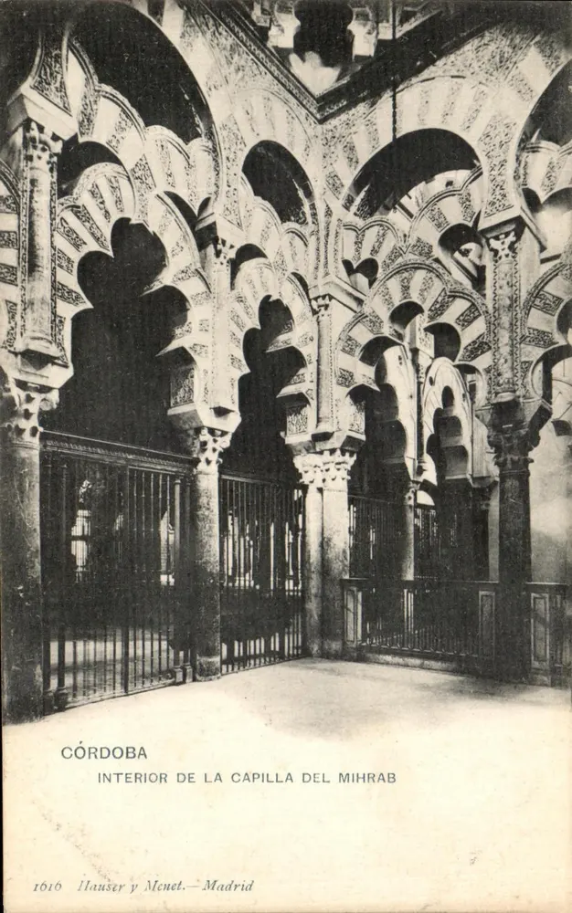 Córdoba — Interior da capela do mihrab — Ilauser y Menet, Madrid, n° 1616 - Frente