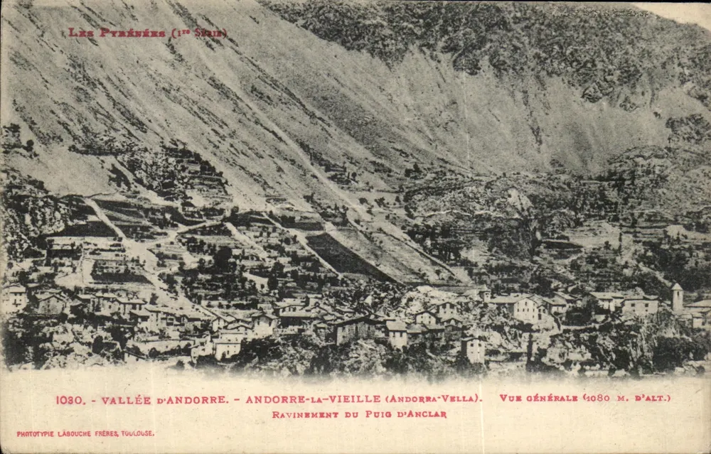 Andorre-la-Vieille (Andorra-Vella) — Allgemeiner Blick (1080 m Höhe) — Phototype Lâbouche Frères, Toulouse - Vorderseite