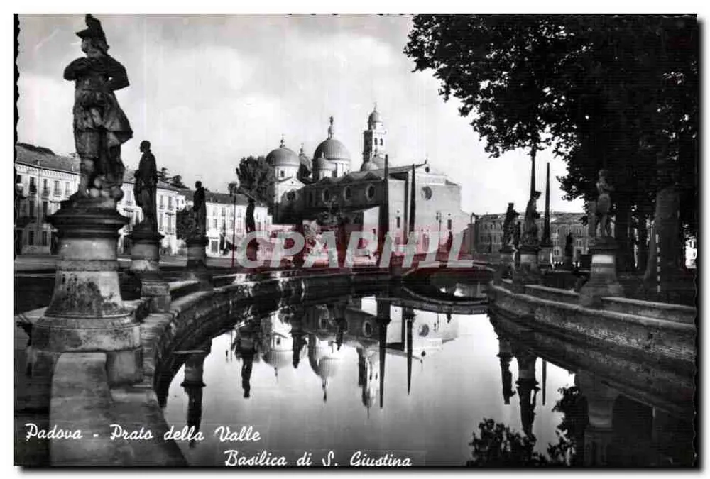 Padova - Prato della Valle - Basílica de S. Giustina - Frente