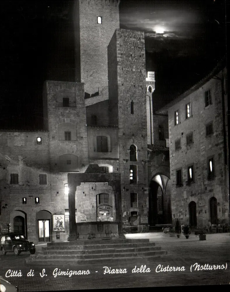 Città di S. Gimignano - Piazza della Cisterna (Notturno) - Frente