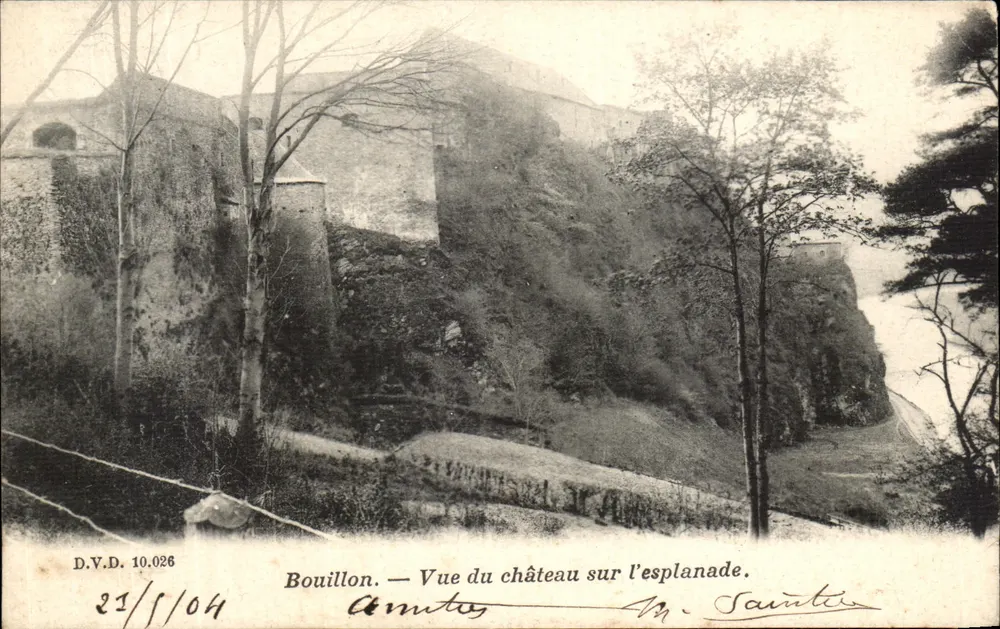 Bouillon — Vista do castelo na esplanada — D.V.D. 10.026 - Frente
