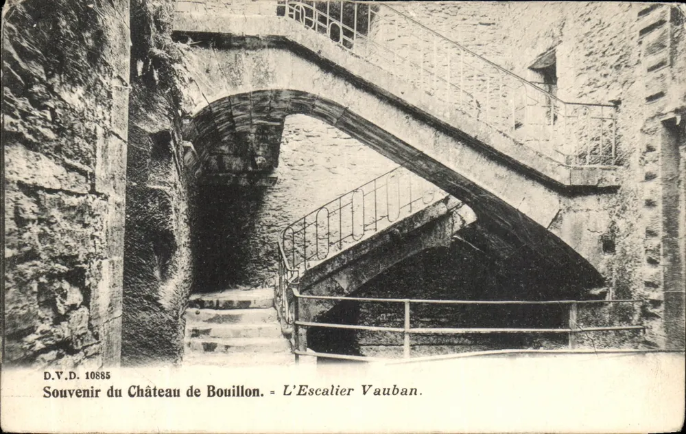 Château de Bouillon — Die Vauban-Treppe — D.V.D. 10885 - Vorderseite