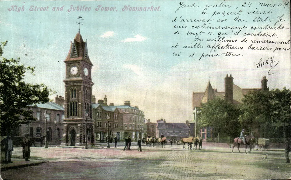 High Street und Jubilee Tower, Newmarket — Ansicht der Place mit der Uhrturm — Verlag Sherborn, Nr. 1504 - Vorderseite