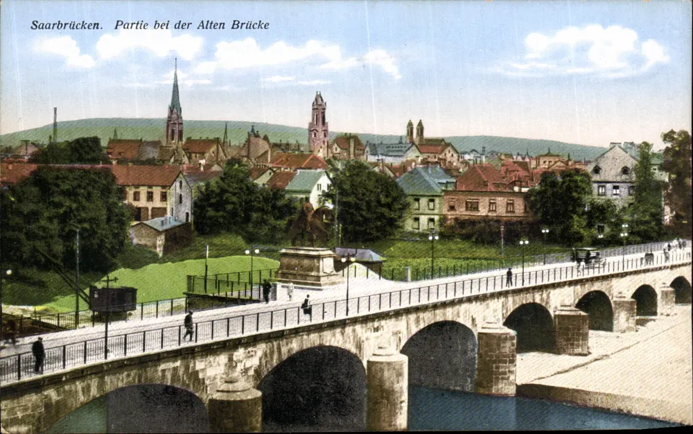 Saarbrücken. Ansicht nahe der Alten Brücke — Verlag: Verlag von Emil Hartmann, Mannheim, Nr. 6 - Vorderseite