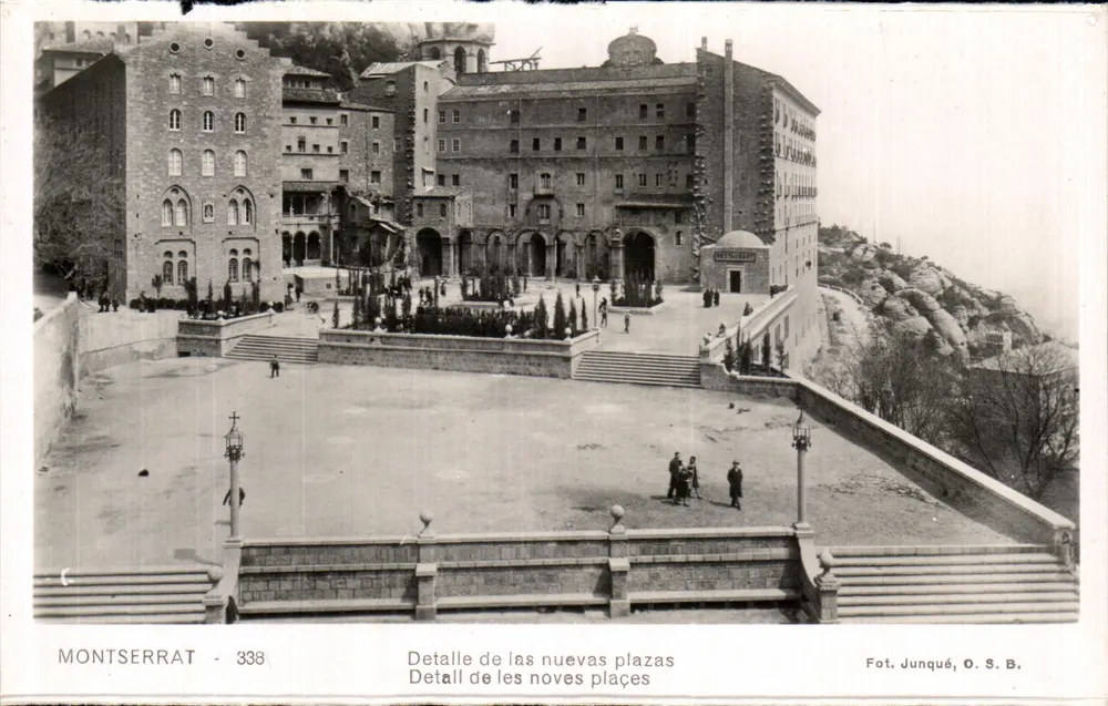 Montserrat — Detail der neuen Plätze — Fot. Junqué, O. S. B., n° 338 - Vorderseite