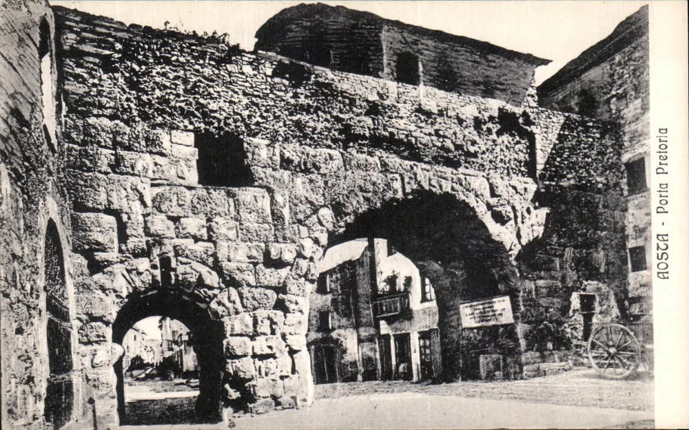 AOSTA - Porta Pretória — ruínas romanas — Libreria Brivio, n°2498 - Frente