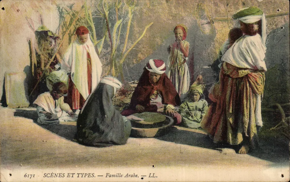 Famille Arabe — Scène de vie quotidienne — LL. n° 6171 - Frente