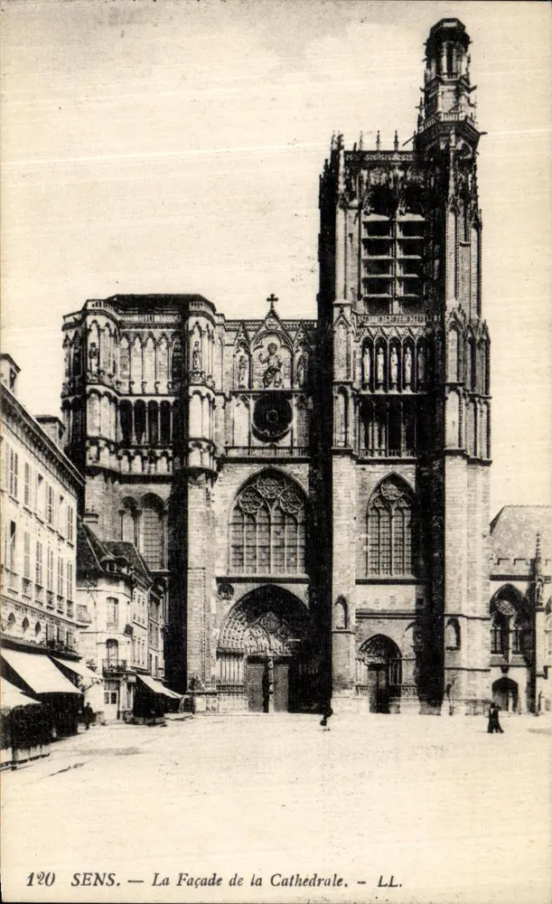 Sens — A Facha da Catedral — LL. - Frente