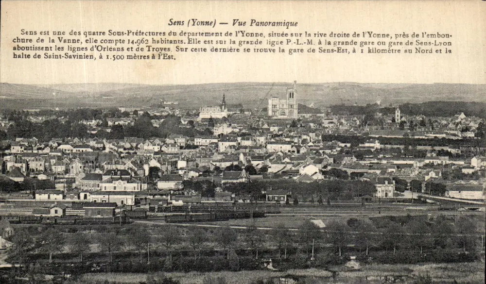 Sens (Yonne) — Vista Panorámica — Editor no visible - Anverso