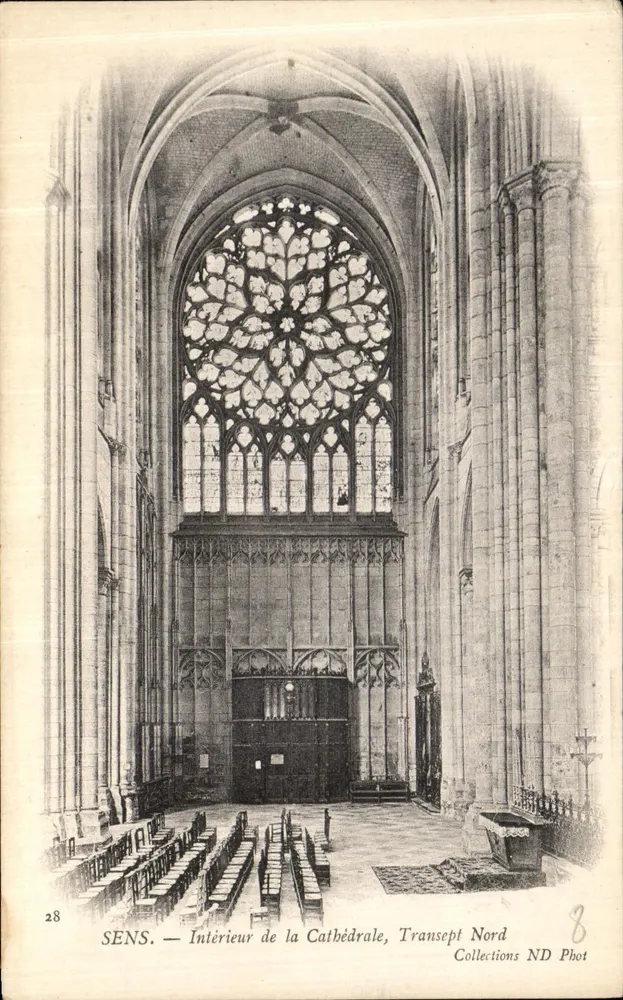 SENS — Interior da Catedral, Transepto Norte — Collections ND Phot - Frente