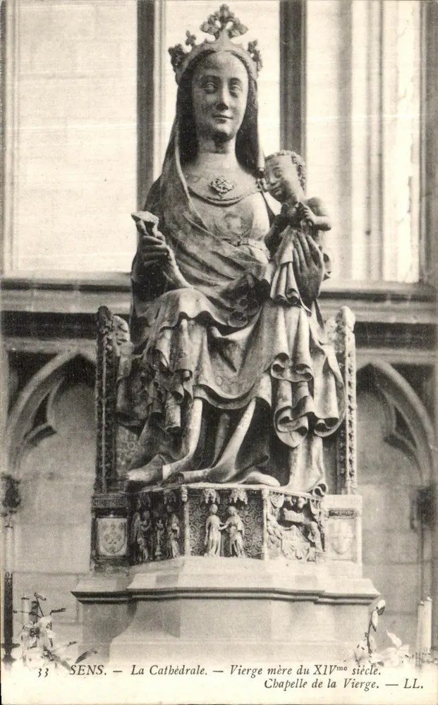 Sens — Die Kathedrale. Muttergottes des 14. Jahrhunderts. Kapelle der Muttergottes — LL. - Vorderseite