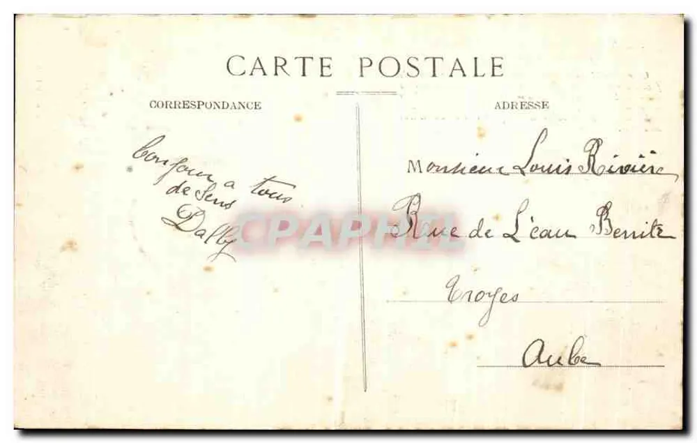 Sens — Übersicht der Kathedrale — Place de la République - Rückseite