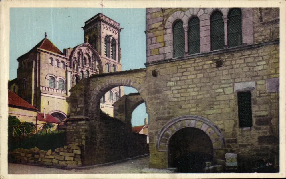 Vézelay (Yonne) — Die Basilika und das römische Haus — Michaud, Avallbeau - Vorderseite