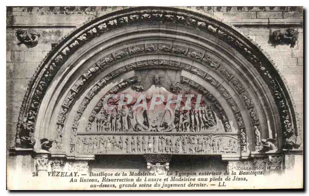 Vézelay — Basilique de la Madeleine — Der äußere Tympan der Basilika. Auferstehung des Lazarus und Madeleine an den Füßen Jesu, große Szene des Jüngsten Gerichts. - Vorderseite