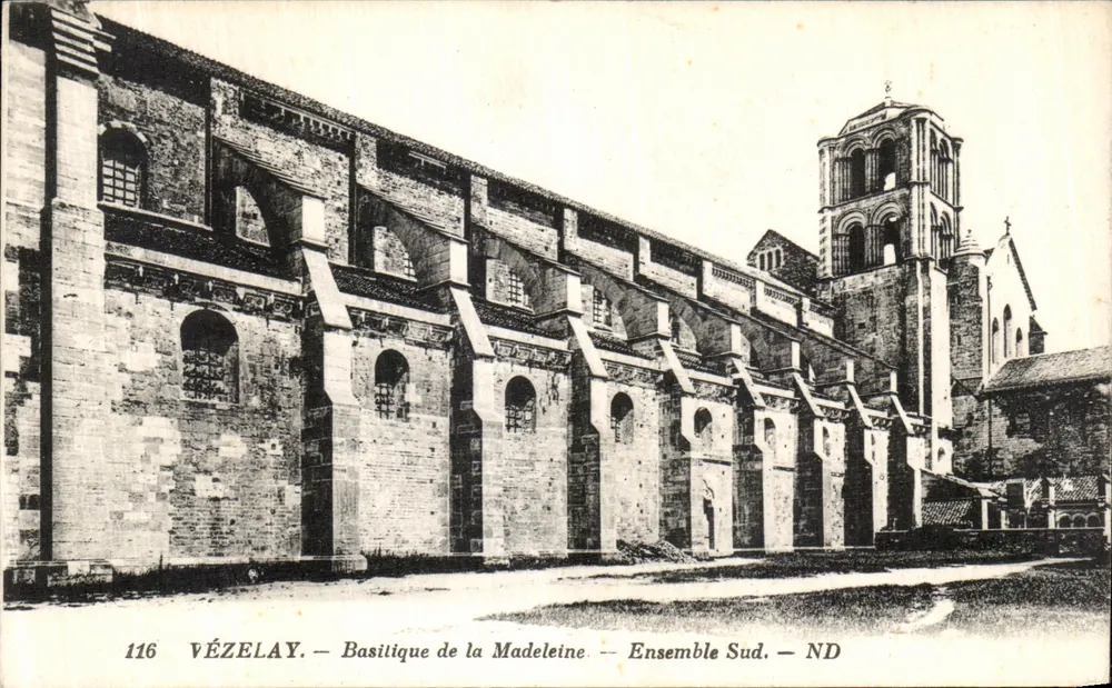 Vézelay — Basílica de Santa Madeleine — Conjunto Sul — ND - Frente