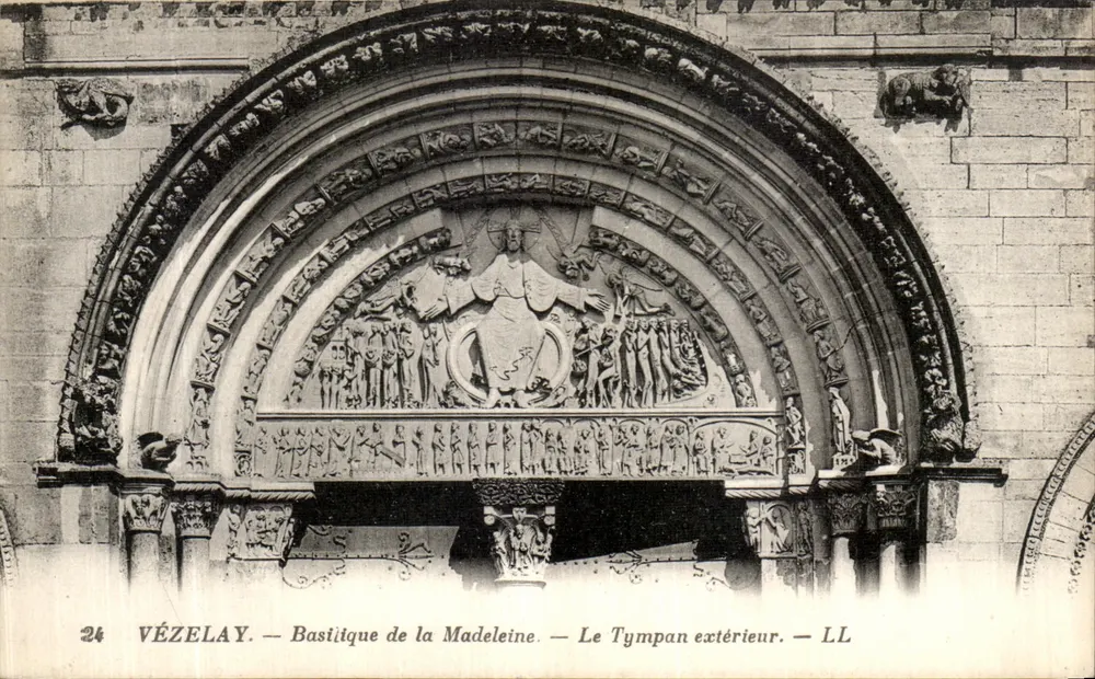 Vézelay — Basilika der Madeleine — Das äußere Tympanon — LL - Vorderseite