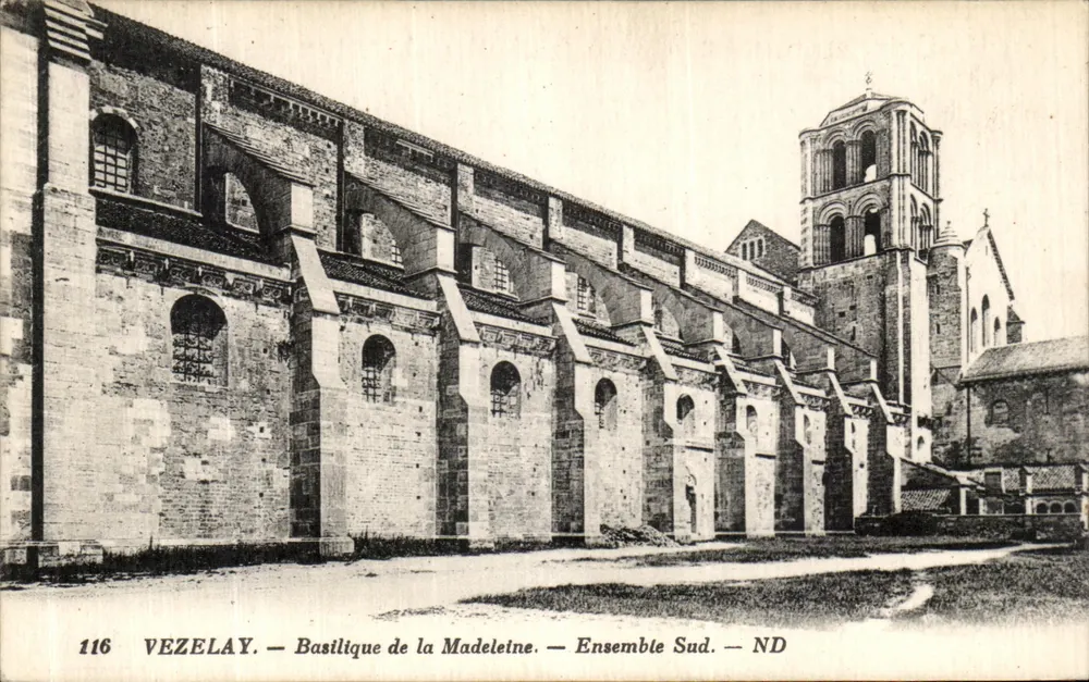 Vézelay — Basilika der Madeleine — Südflügel — ND - Vorderseite