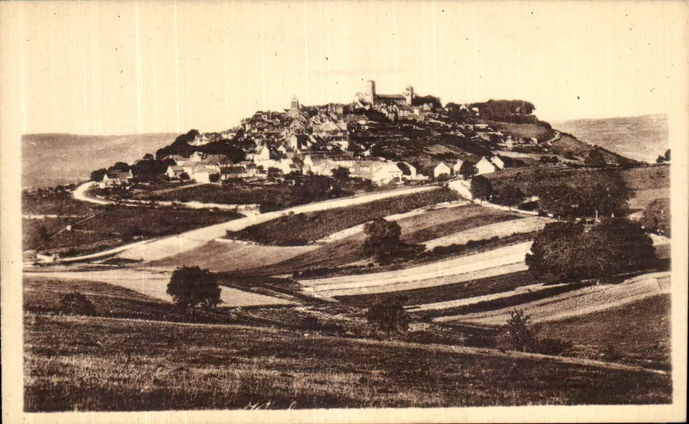 Vézelay — Vista geral — lado sul-oeste — Coleção M. A. D. — Editor Neurmann & Régnier, Paris - Frente
