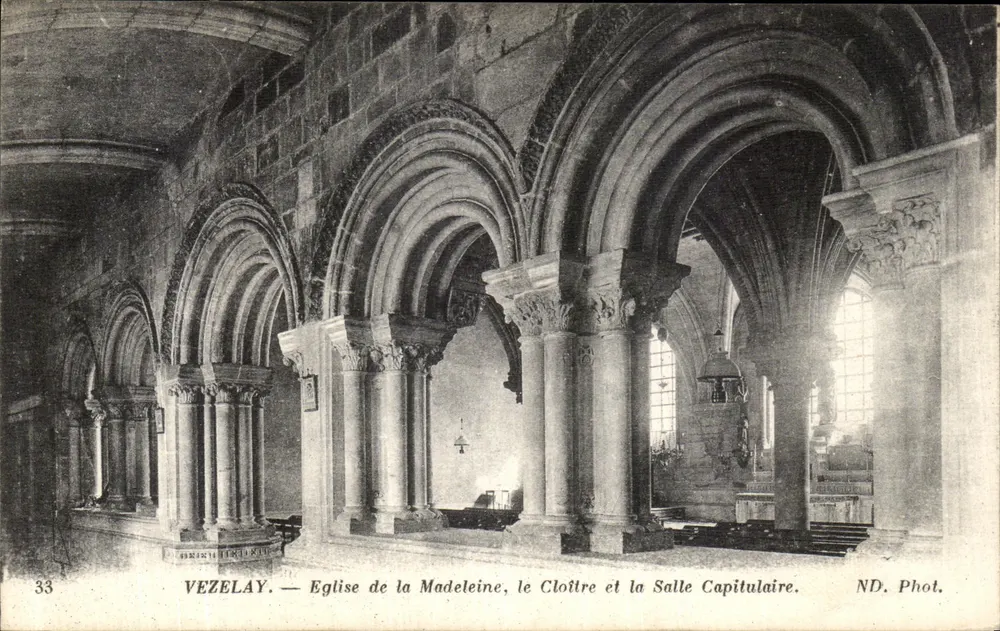 Vézelay — Kirche der Madeleine, der Cloister und der Kapitelraum — ND. Phot. - Vorderseite