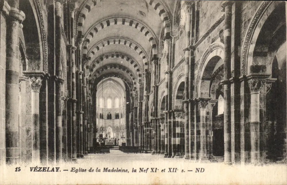 Vézelay — Kirche der Madeleine, die Kirche des 11. und 12. Jahrhunderts — ND - Vorderseite