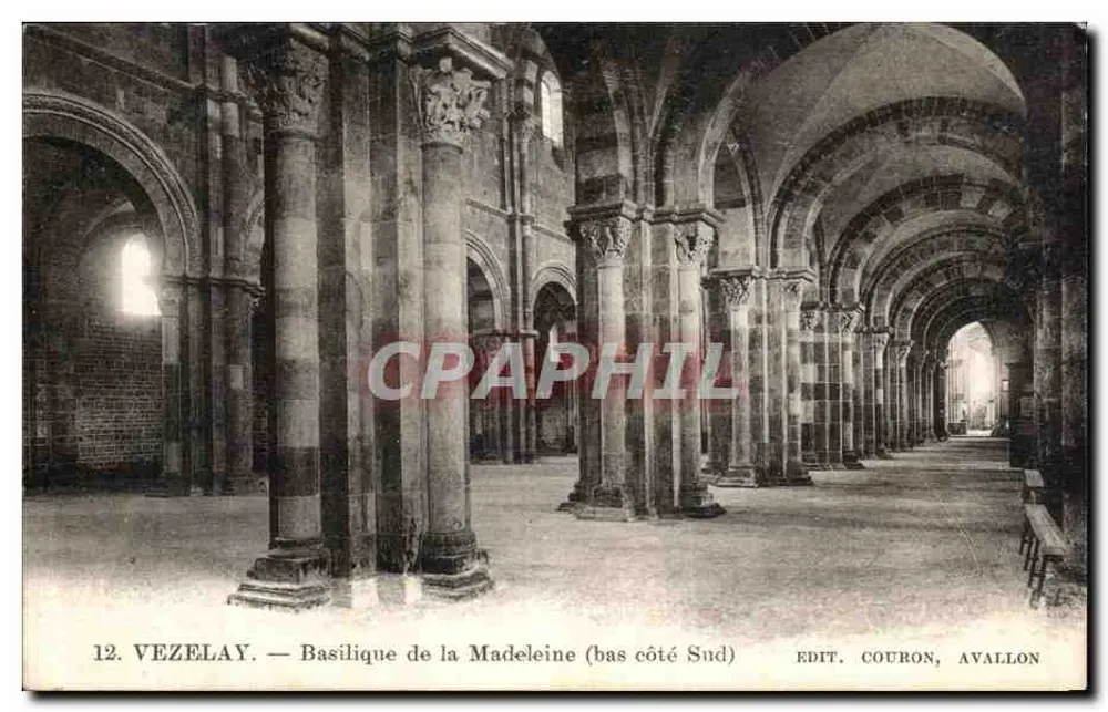 Vézelay — Basílica de Nossa Senhora da Madeleine (lado sul baixo) — Edit. Courbon, Avallon - Frente