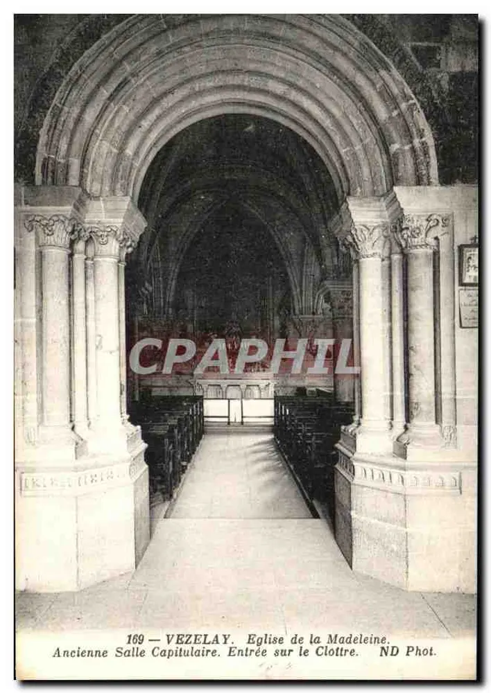 Vézelay — Altes Kapitelhaus — Kirche der Madeleine - Vorderseite