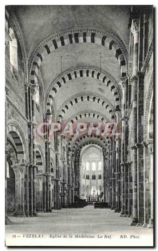 Vézelay — Kirche der Madeleine. Die Kirche — ND. Foto. - Vorderseite