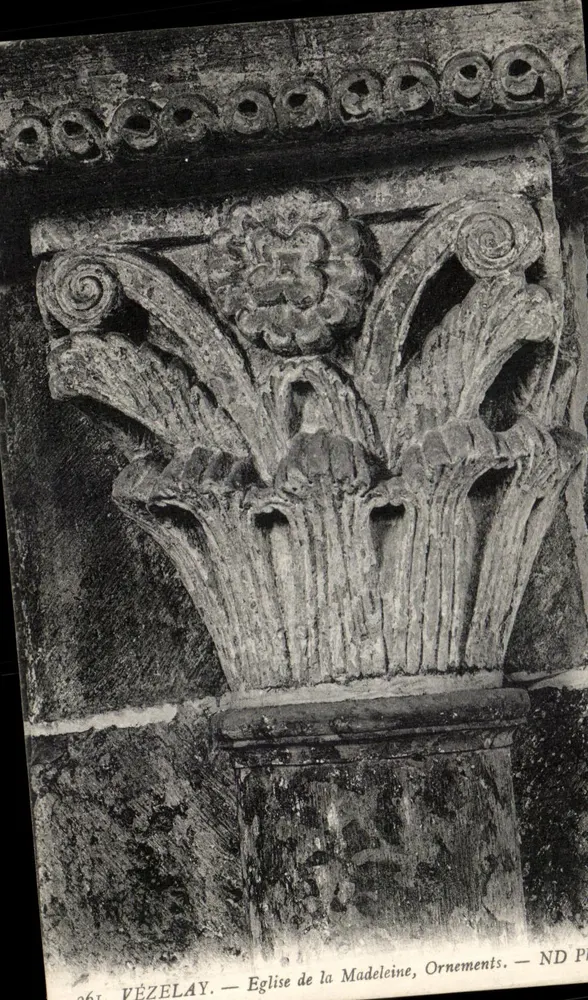 Vézelay — Kirche der Madeleine, Verzierungen — ND P - Vorderseite